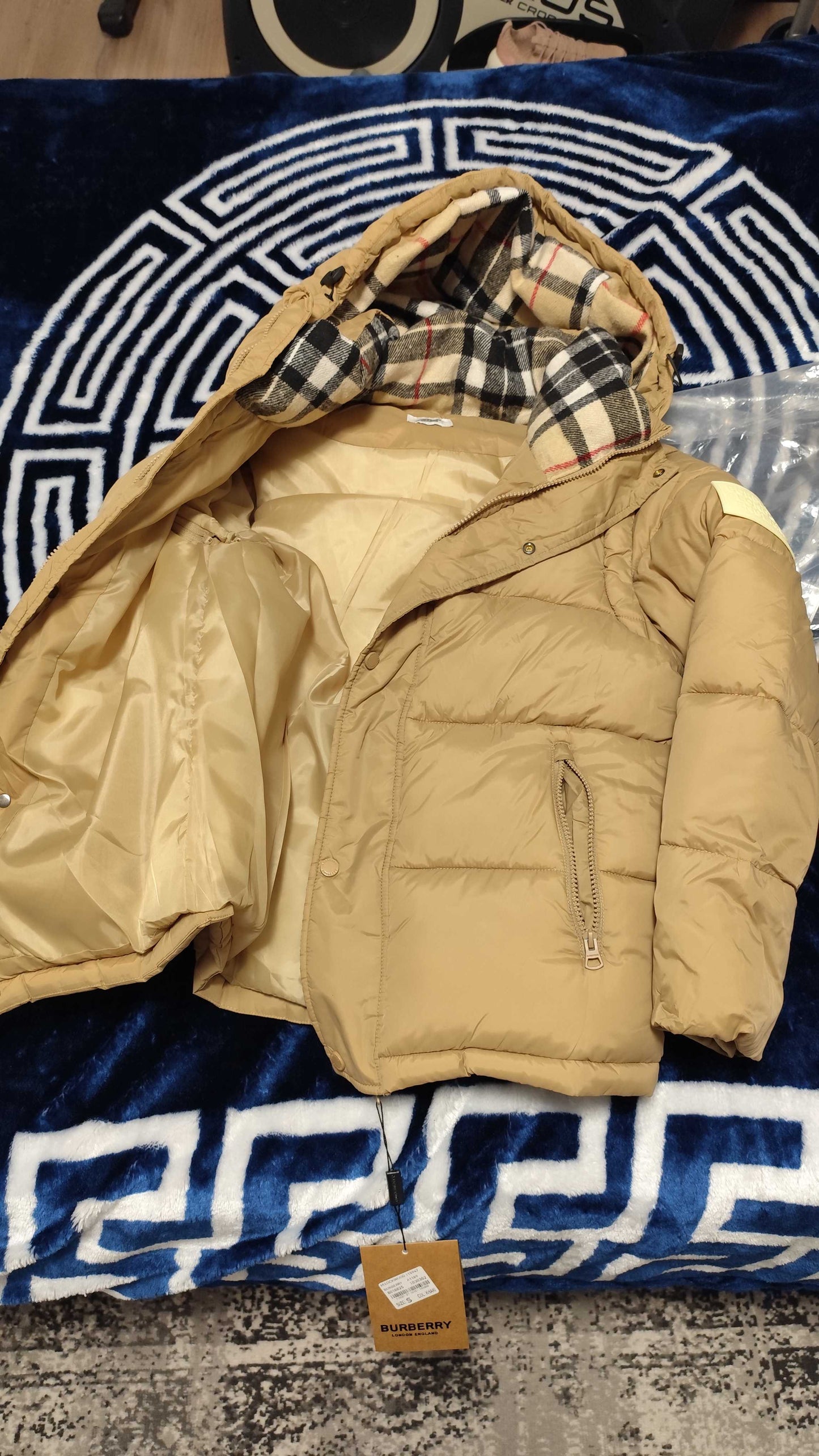 Fournisseur manteaux